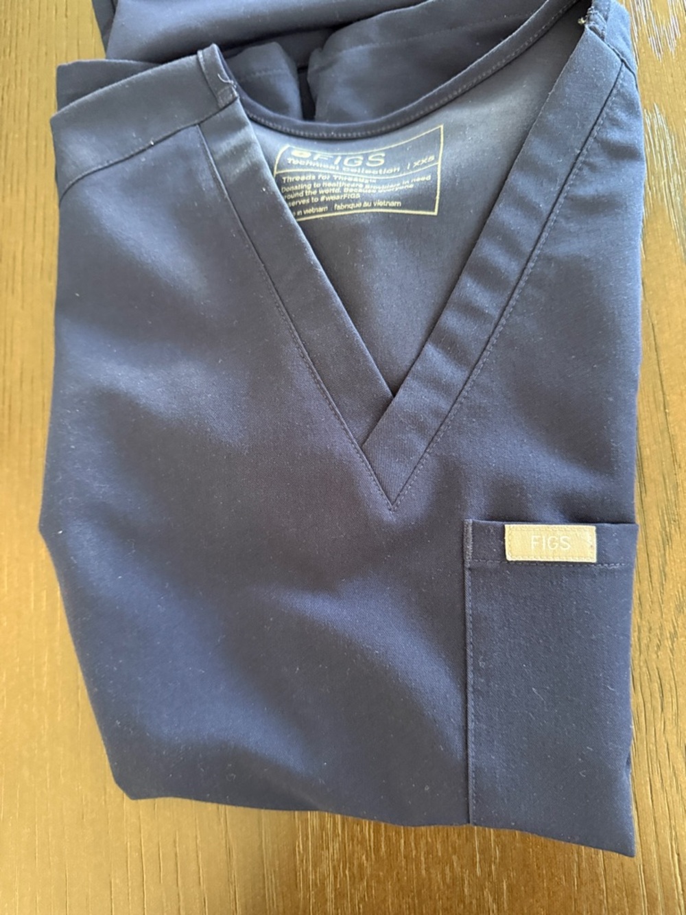 Figs Deep Navy V-Neck Scrub Top one pocket Xxs